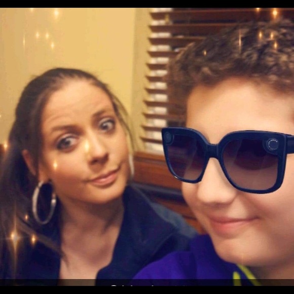 Meet your Posher, Gina - Picture 3 of 3